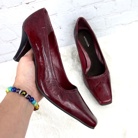 AEROSOLES Shoes - |•AEROSOLES•| 'Envy' Burgundy Square Top